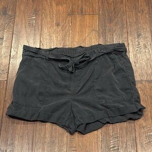 Medium AERIE Comfy Women's Black Shorts